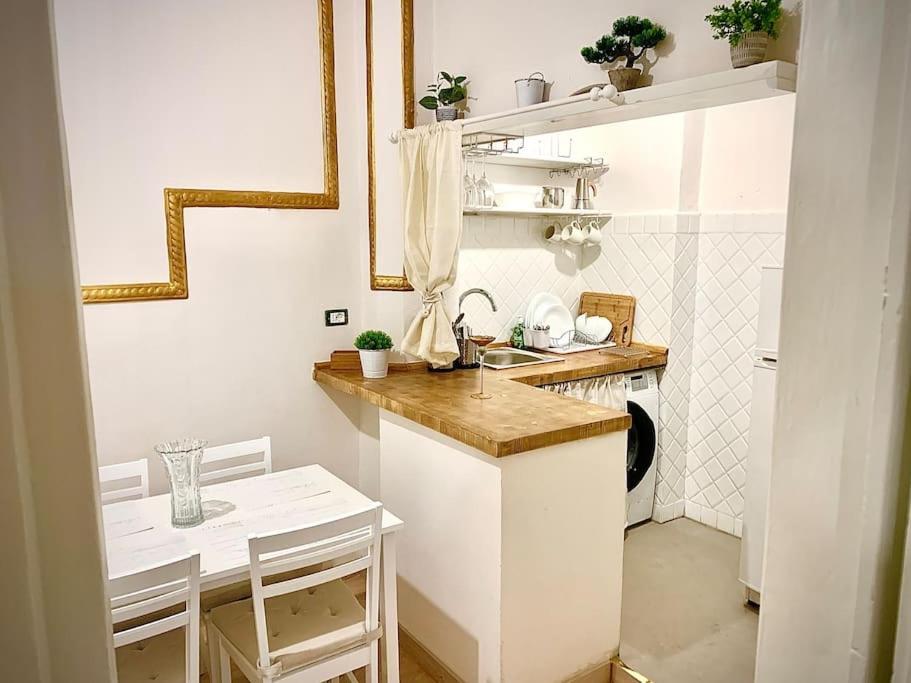 Lovely And Cozy Central Apartment In The Best Position Floransa Dış mekan fotoğraf